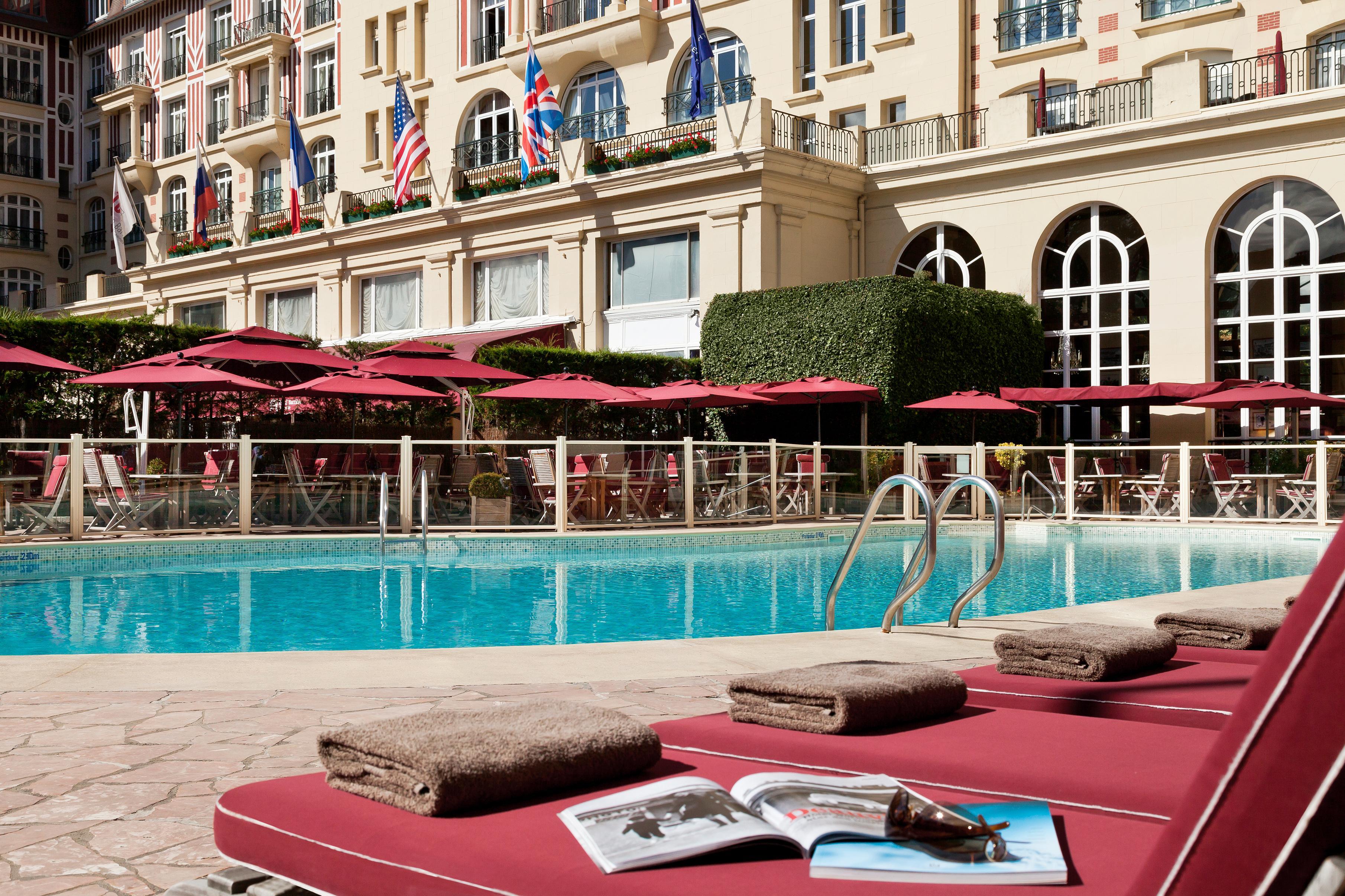Hôtel Barrière Le Royal Deauville Exterior foto