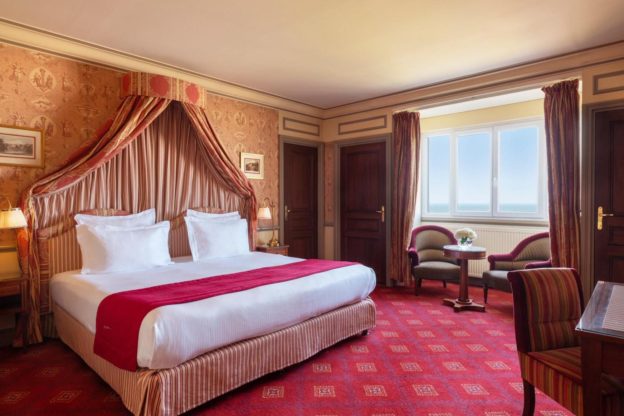 Hôtel Barrière Le Royal Deauville Exterior foto