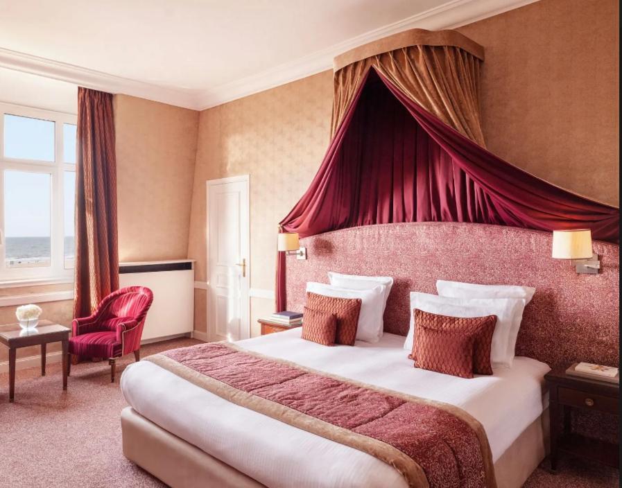 Hôtel Barrière Le Royal Deauville Exterior foto